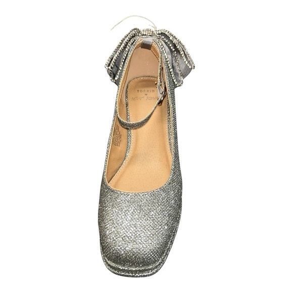 Torrid BETSEY JOHNSON SILVER BOW BACK HEEL size 7.5 (WW - WIDE WIDTH) NIB - Picture 7 of 15